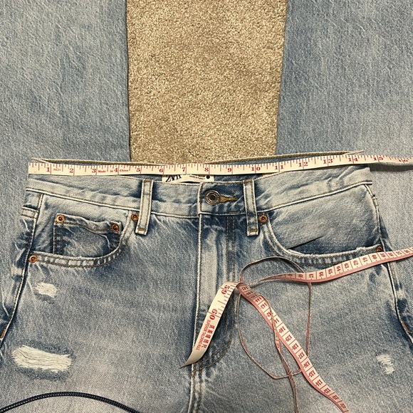 Women’s Zara The Truth Slim Distressed Light Wash Jeans—size 4 - Picture 7 of 8